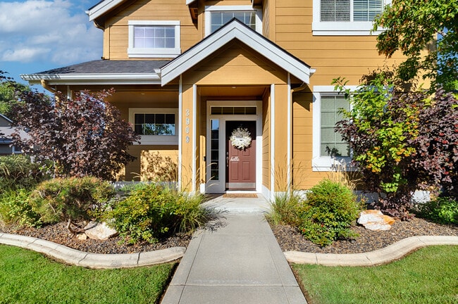 property at 3909 N Heritage View Ave