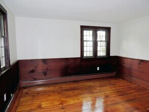 3 Mudge Way in Bedford, MA - Foto de edificio - Building Photo