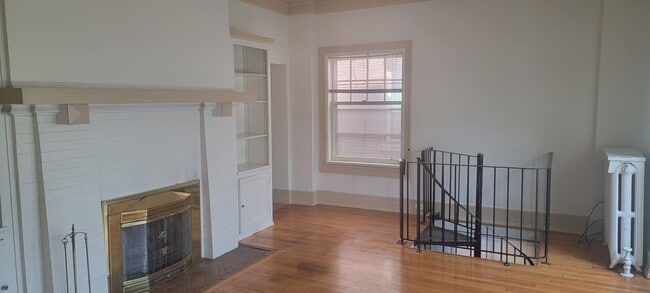 6008 8th Ave, Unit #1 in Kenosha, WI - Foto de edificio - Building Photo