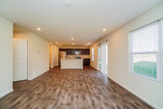 2233 Woodson Dr in Dayton, OH - Building Photo - Building Photo