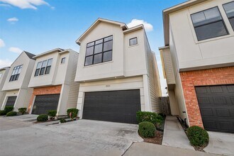 3925 Tulane Oak Dr in Houston, TX - Building Photo - Building Photo