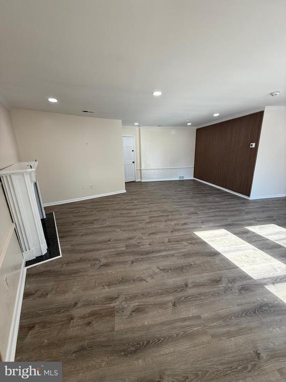 7801 Montgomery Ave in Elkins Park, PA - Building Photo - Building Photo