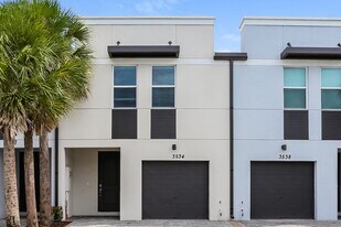 3534 Joshua Tree St in Palm Springs, FL - Building Photo