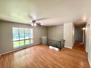 12082 Garden Ln in St. Louis, MO - Building Photo - Building Photo