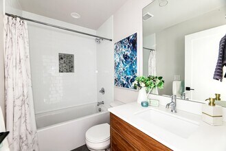 2834 E Spring St in Seattle, WA - Building Photo - Building Photo