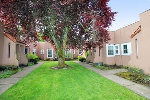 826 N Humboldt St in Portland, OR - Building Photo