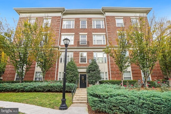 27 Booth St, Unit 345 in Gaithersburg, MD - Building Photo - Building Photo