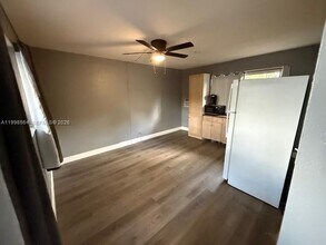 4148 SW 24th St in Fort Lauderdale, FL - Building Photo - Building Photo