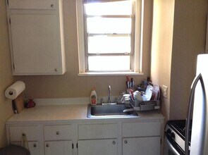 2010 Kalorama Rd NW, Unit 302 in Washington, DC - Building Photo - Building Photo