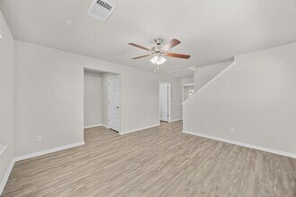 17917 Malnati Dr in Pflugerville, TX - Building Photo - Building Photo
