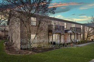 360 Redding Rd in Lexington, KY - Building Photo