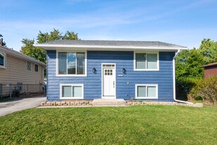 16822 91st Ave in Orland Hills, IL - Building Photo