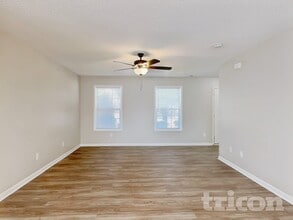 2102 Taras Trace Dr in Statesville, NC - Building Photo - Building Photo