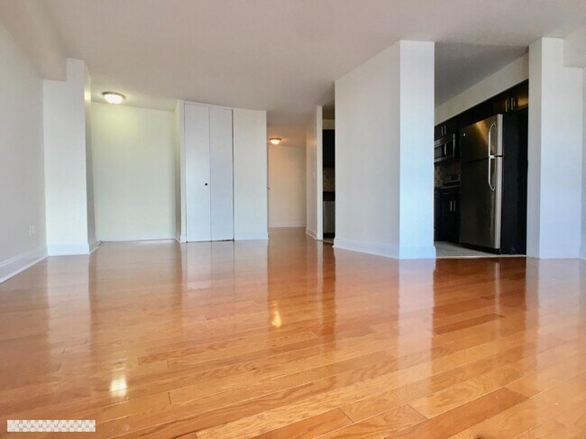 3333 Broadway in New York, NY - Building Photo - Building Photo