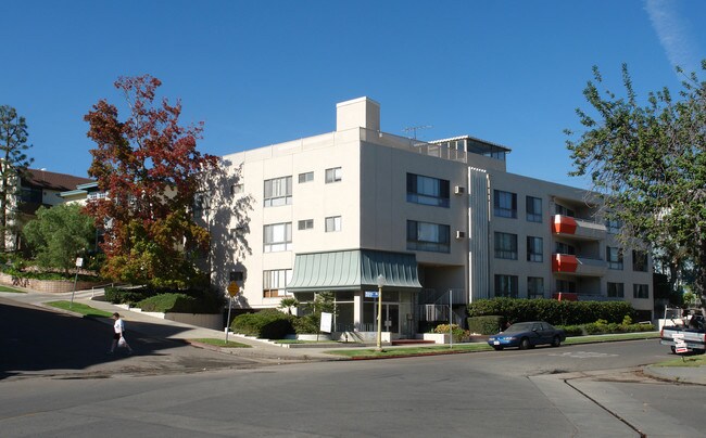 1515 Manning Ave. in Los Angeles, CA - Building Photo - Building Photo