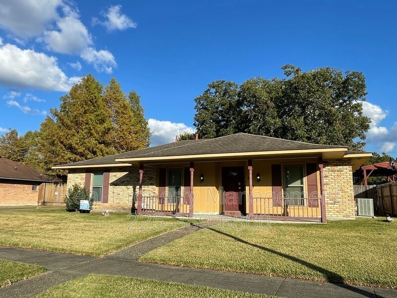 4513 Woodlyn Dr in Baton Rouge, LA - Building Photo