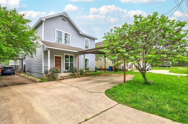2109 Maxwell Ln in Austin, TX - Building Photo - Building Photo