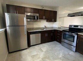 142 North Beacon St, Unit A1 in Boston, MA - Building Photo