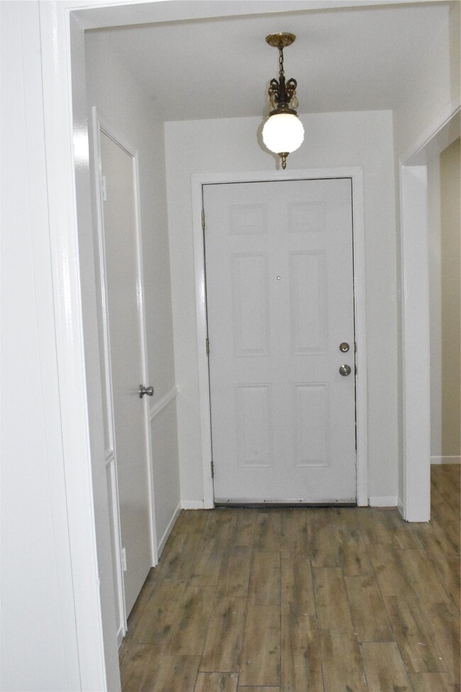 10427 Huntington Wood Dr