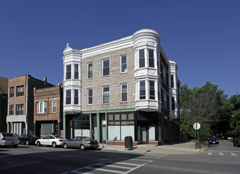 1056-1058 N Damen Ave in Chicago, IL - Foto de edificio