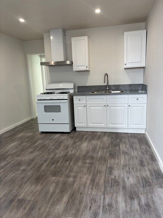 12437 Rose Ave, Unit A in Downey, CA - Building Photo