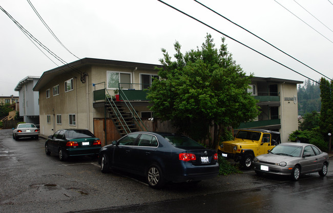 Boulevard 99 in Bellevue, WA - Foto de edificio - Building Photo