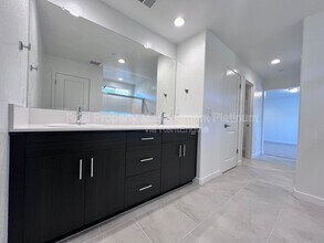 2915 E Tierra Dr in Clovis, CA - Building Photo - Building Photo