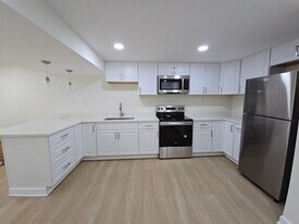 5525 Norbeck Rd, Unit Basement in Rockville, MD - Building Photo