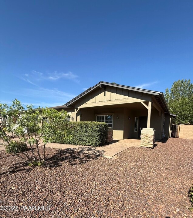 475 N Mercado St in Prescott Valley, AZ - Building Photo