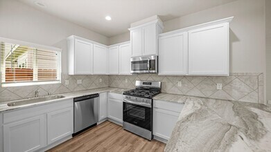 13442 Lucky Bill Ln in Houston, TX - Building Photo - Building Photo