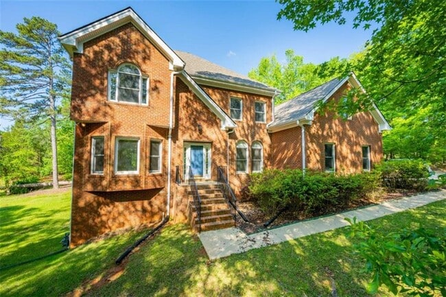 property at 219 Deerhill Dr