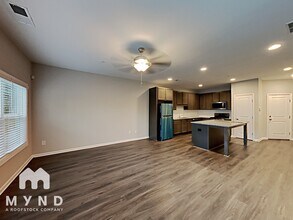 2861 Regal Park Dr NW in Atlanta, GA - Building Photo - Building Photo