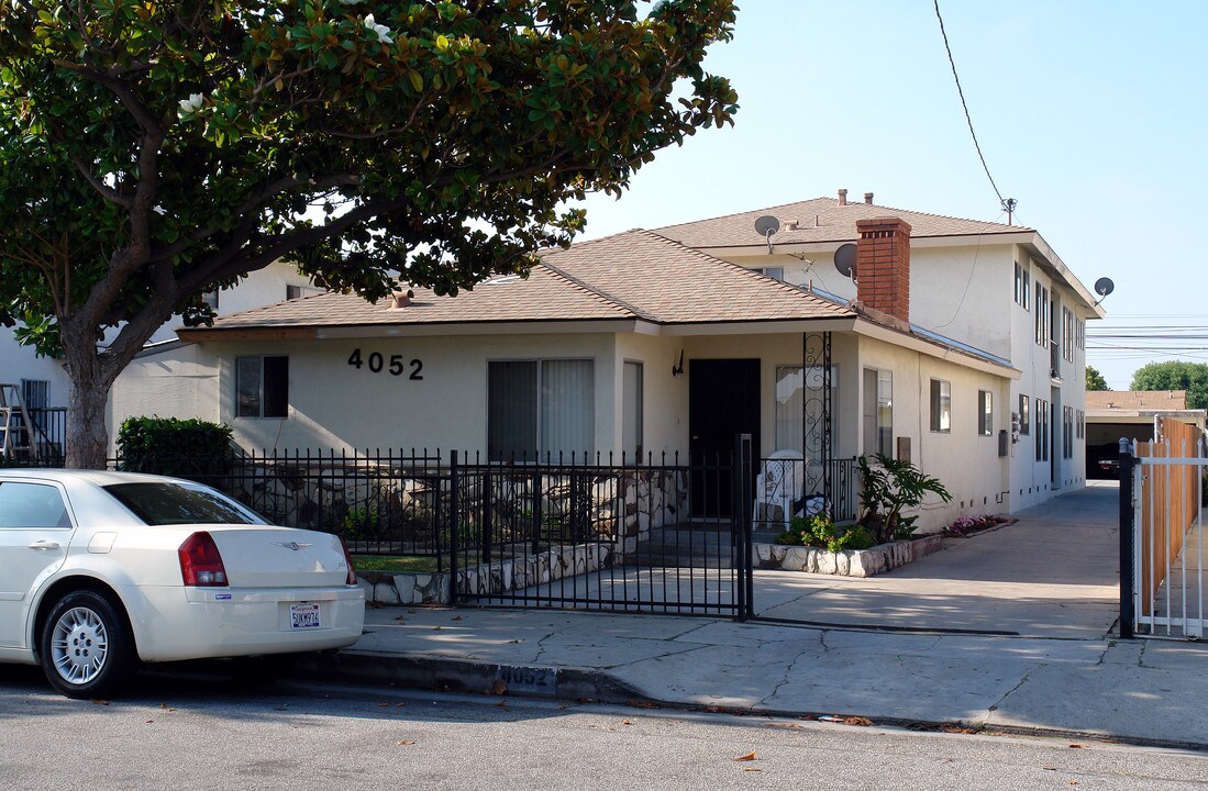 4052 W 142nd St in Hawthorne, CA - Building Photo