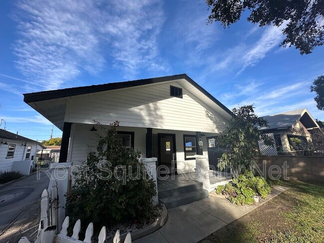 821 N San Gabriel Ave