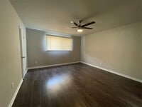 6631 Wanda Ln photo'