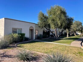 5830 N 83rd St in Scottsdale, AZ - Building Photo