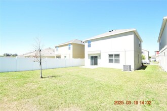 10233 Mangrove Well Rd in Sun City Center, FL - Building Photo - Building Photo