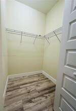 7855 NW 104th Ave, Unit 5 in Doral, FL - Building Photo - Building Photo