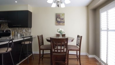 30 Earl Grey Cres in Brampton, ON - Building Photo - Building Photo