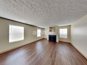 5388 Englecrest Dr in Canal Winchester, OH - Building Photo - Building Photo