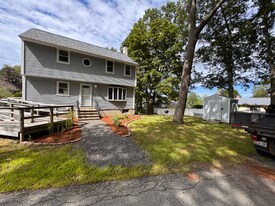 9 Jean St in Kittery, ME - Building Photo