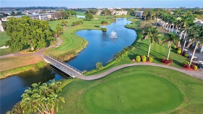 2305 Lucaya Ln, Unit C2 in Coconut Creek, FL - Foto de edificio - Building Photo