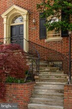 2468 Belmont Rd NW in Washington, DC - Foto de edificio - Building Photo