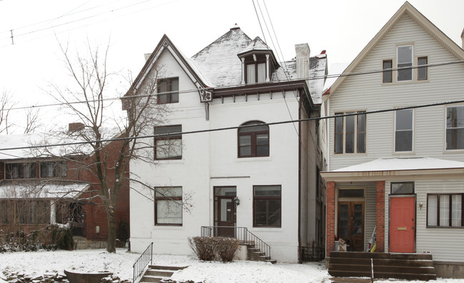 410 E End Ave in Pittsburgh, PA - Foto de edificio - Building Photo