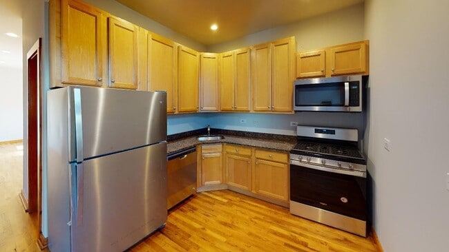 1521 N Bosworth Ave, Unit 2