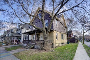 459 Parsells Ave in Rochester, NY - Building Photo