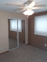 3246 Douglas Dr N in Minneapolis, MN - Building Photo - Building Photo