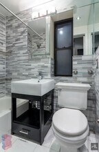 RIDGE ST., Unit A in New York, NY - Building Photo - Building Photo