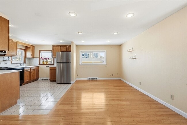 187 Hampshire St in Cambridge, MA - Building Photo - Building Photo