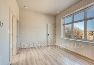 1427 S Kedzie Ave in Chicago, IL - Building Photo - Building Photo